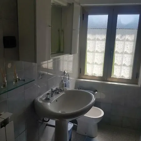 Casa Luigina Holiday home Vezzola